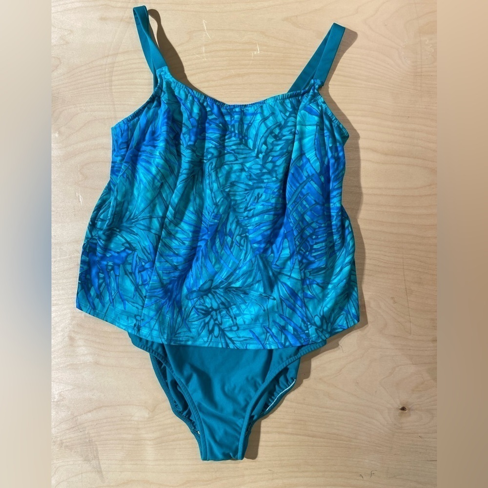 Beach Cabana Woman One Piece Swimsuit 2X (HV) - Picture 5 of 10
